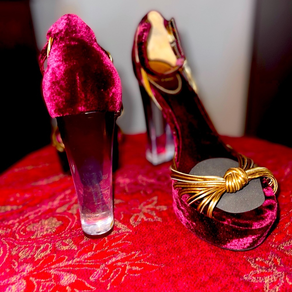 Wine and Gold angle strap Guess Sandal PVC Heels